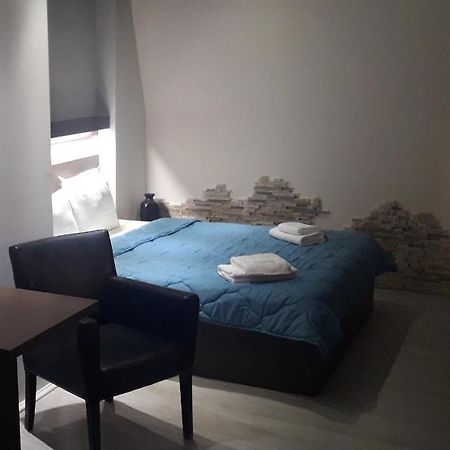 Prenociste Konstantin 2008 Otel Ni Dış mekan fotoğraf