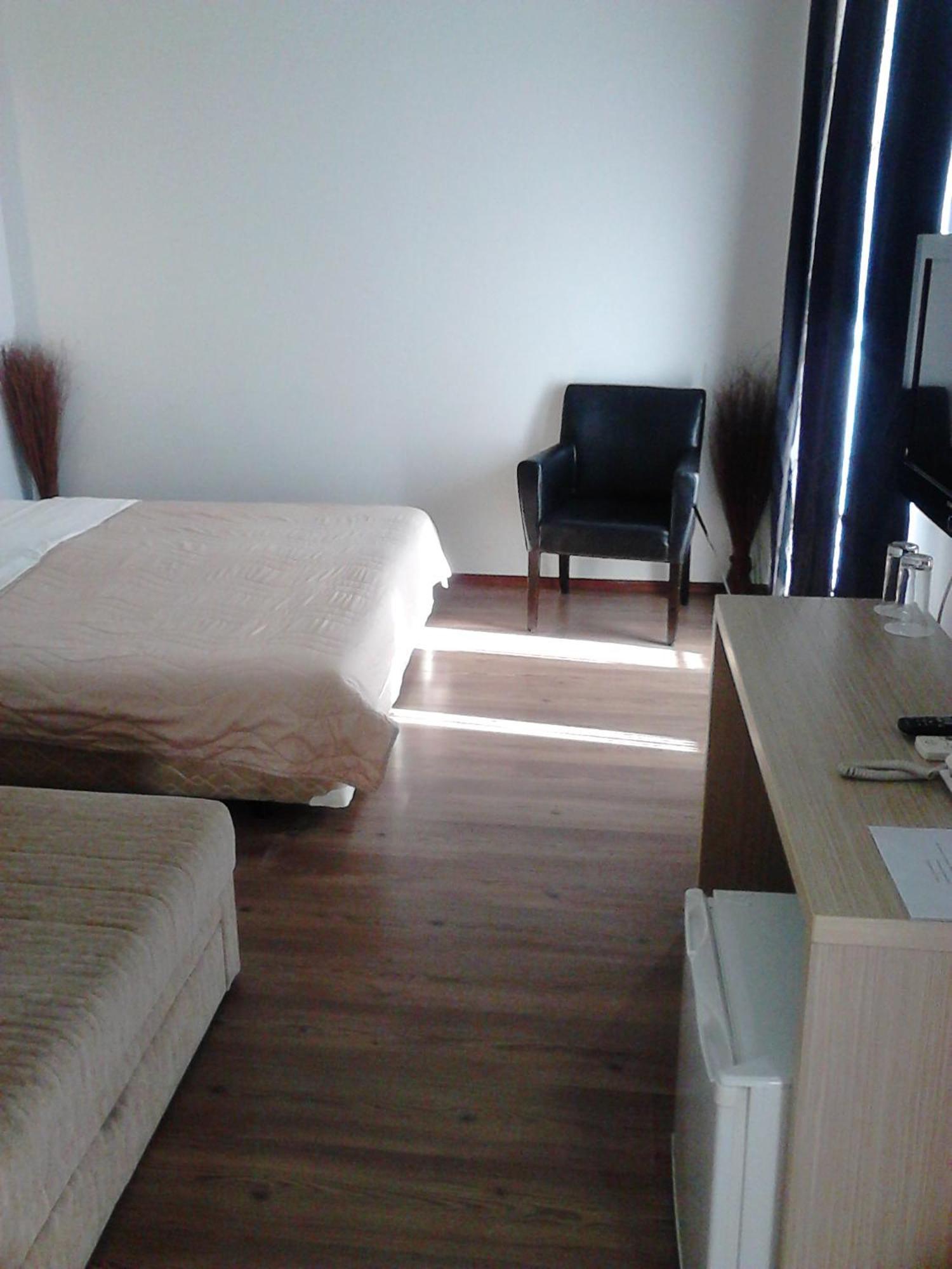 Prenociste Konstantin 2008 Otel Ni Oda fotoğraf