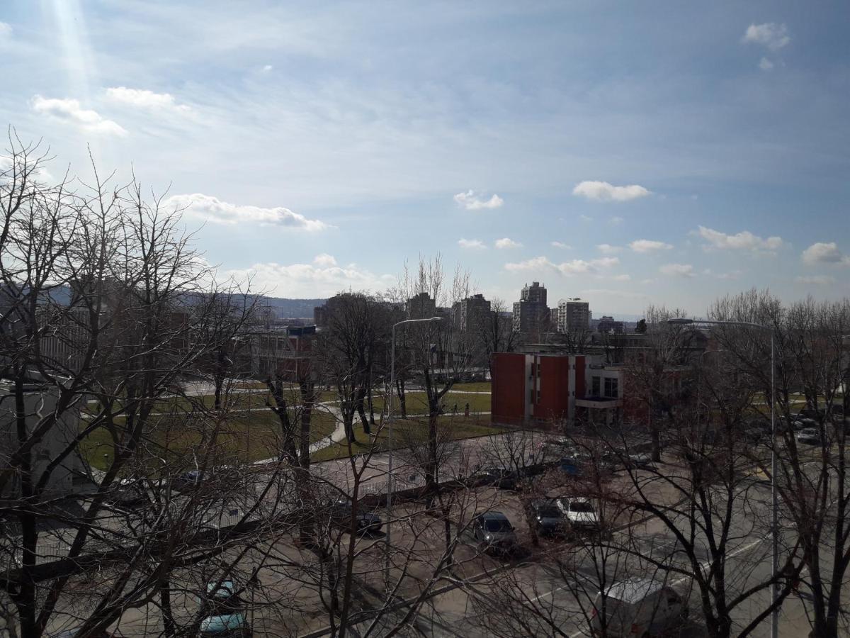 Prenociste Konstantin 2008 Otel Ni Dış mekan fotoğraf