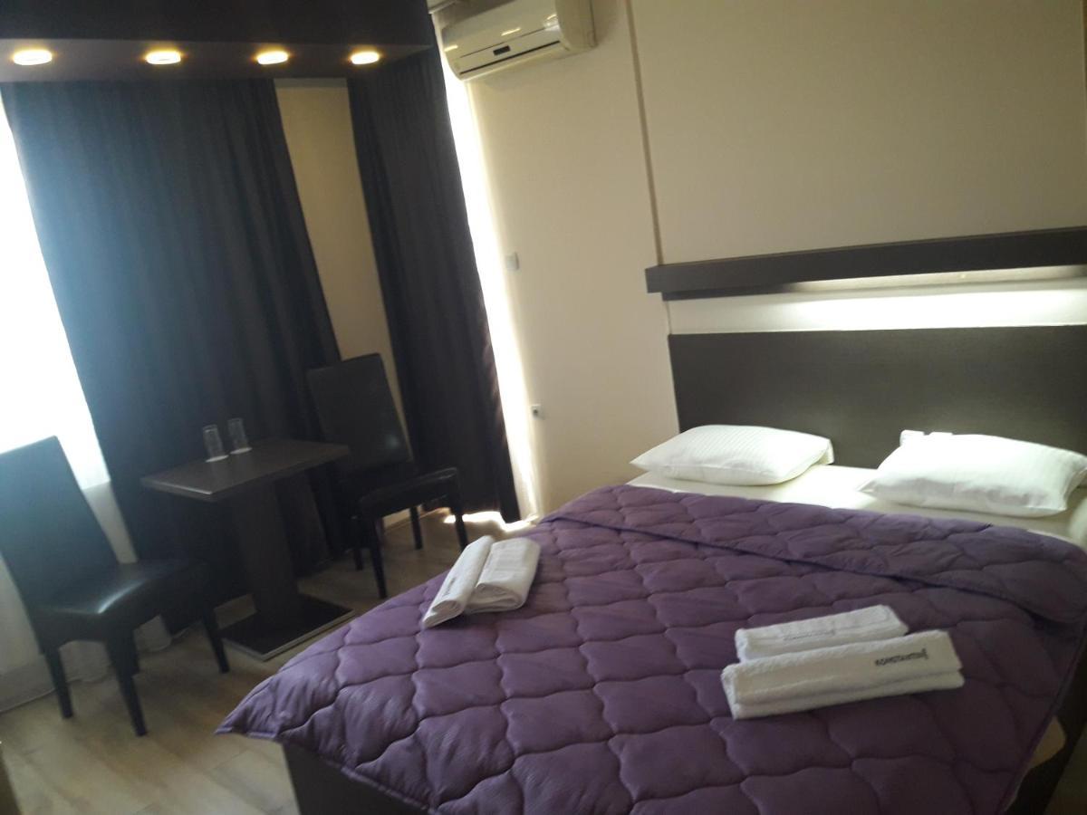 Prenociste Konstantin 2008 Otel Ni Dış mekan fotoğraf