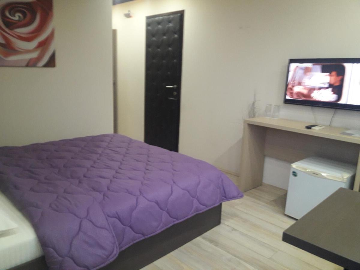 Prenociste Konstantin 2008 Otel Ni Dış mekan fotoğraf