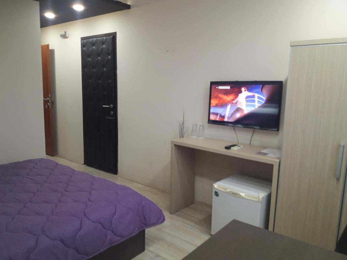 Prenociste Konstantin 2008 Otel Ni Dış mekan fotoğraf